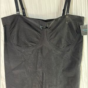 CYNTHIA ROWLEY NWT Sz XL Torsette
Black Firm Control Shapewear Top Seamless Long